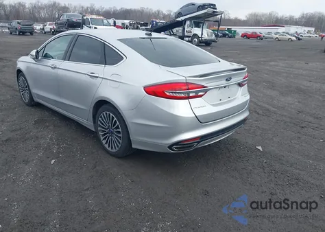 2018 Ford Fusion Titanium z USA, uszkodzony, nr VIN 3FA6P0D93JR225552